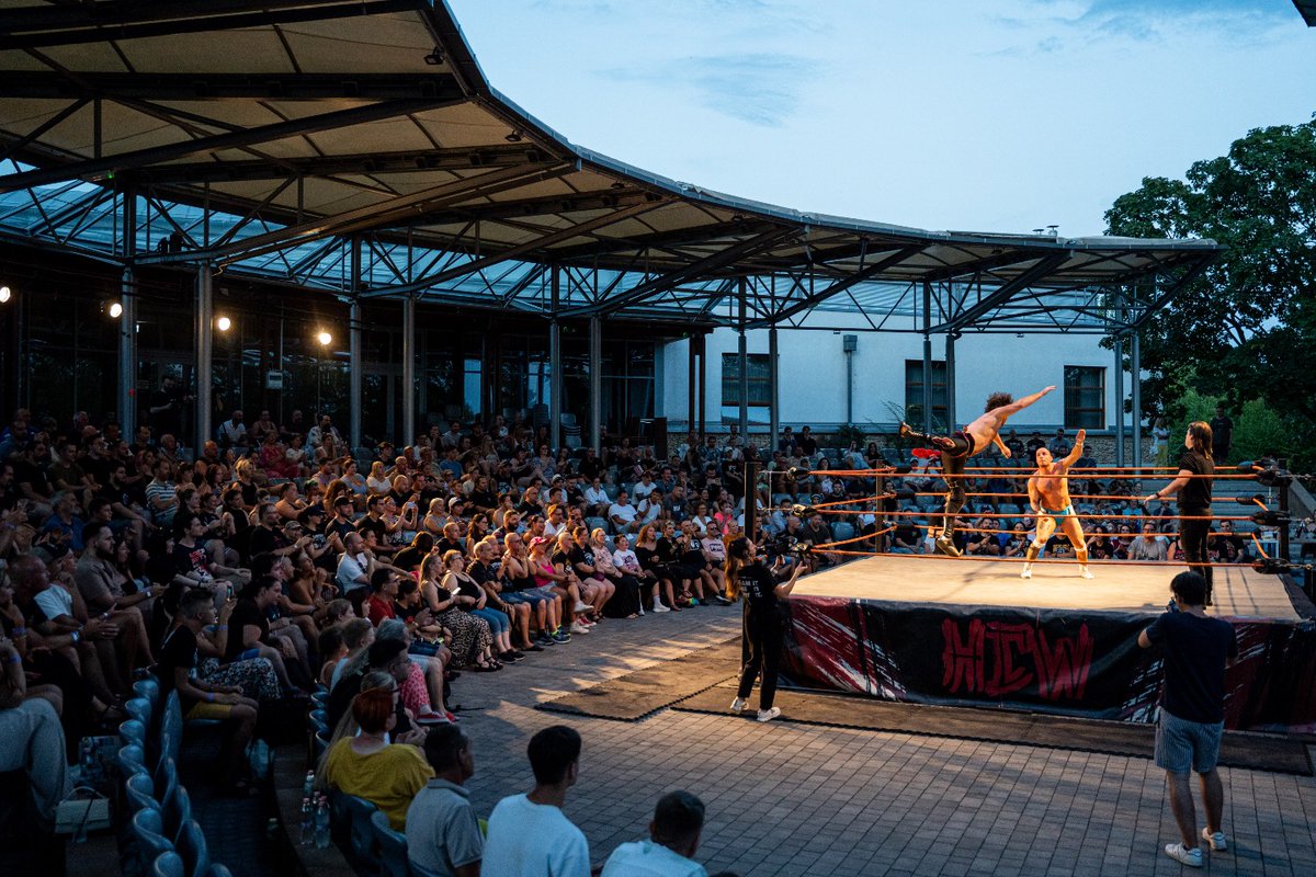 hcwlegacy's tweet photo. 🌊 The full Balatonfüred show is now available to members of the HCW Hungary YouTube channel! We are incredibly grateful to everyone who joined us for this amazing evening and created an unforgettable atmosphere in the capital of Lake Balaton! 💙🔥 https://t.co/SsdLq7VyHL