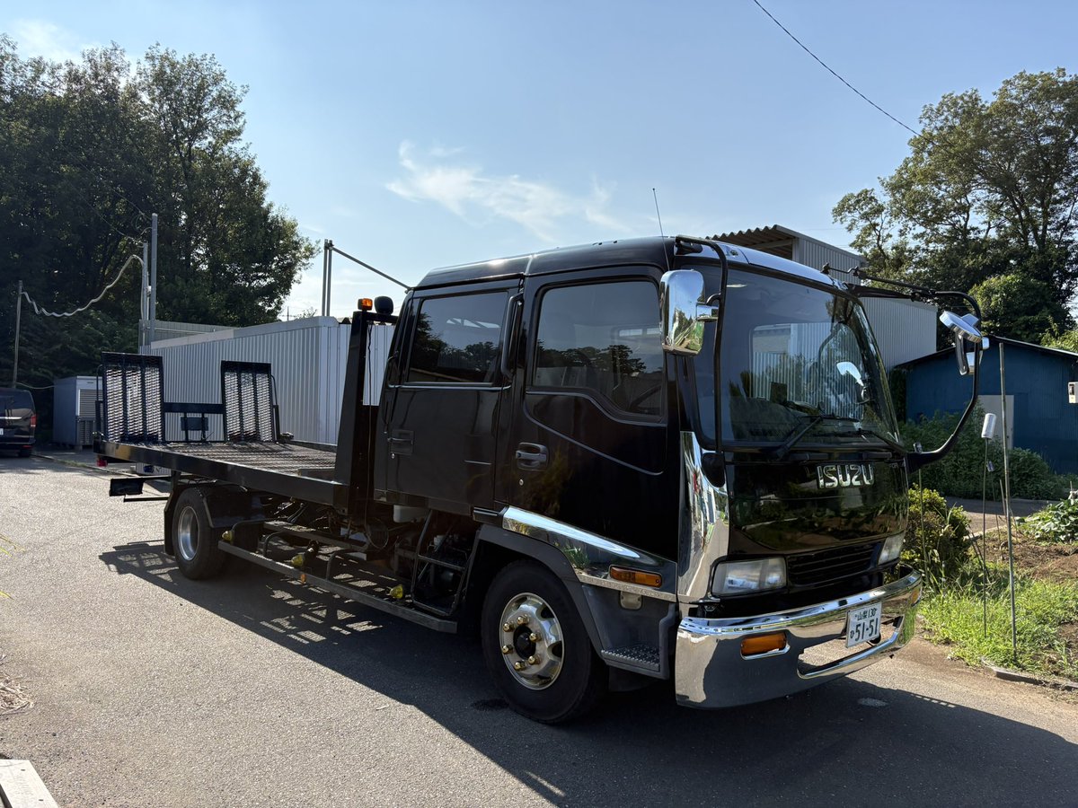 S93298751's tweet photo. そういえばまだＸに上げてなかったが

少し前にに変態な車を仕入れてみた🛻

とにかく子供は大興奮。
とても乗りやすく力がある
ボディーもそこそこ長いので使いやすいが

売る予定🤔 https://t.co/Ukd6PEdmJH