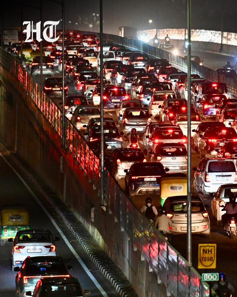 htTweets's tweet photo. #InPhotos: Traffic chaos was witnessed on the Delhi-Saharanpur Highway near Geeta Colony Road in New Delhi as the city saw increased movement ahead of the Raksha Bandhan festival.

(📸: @rajkraj_ht / Hindustan Times)

📲 For News on the go, Download HT app. Click https://t.co/a5Pp2KPW5t