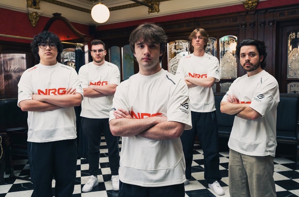 DLUE22's tweet photo. 🚨 |  According to studies, Gen Z is more excited about watching NRG play and make Champs than having sex. https://t.co/0r77xldiKr