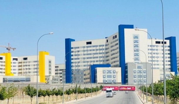 snnurfahaber's tweet photo. Şanlıurfa 
Şehir hastanesi 
yarından itibaren köy odası olarak faaliyette başlayacaktır Duyurulur. https://t.co/NFymr66fVA