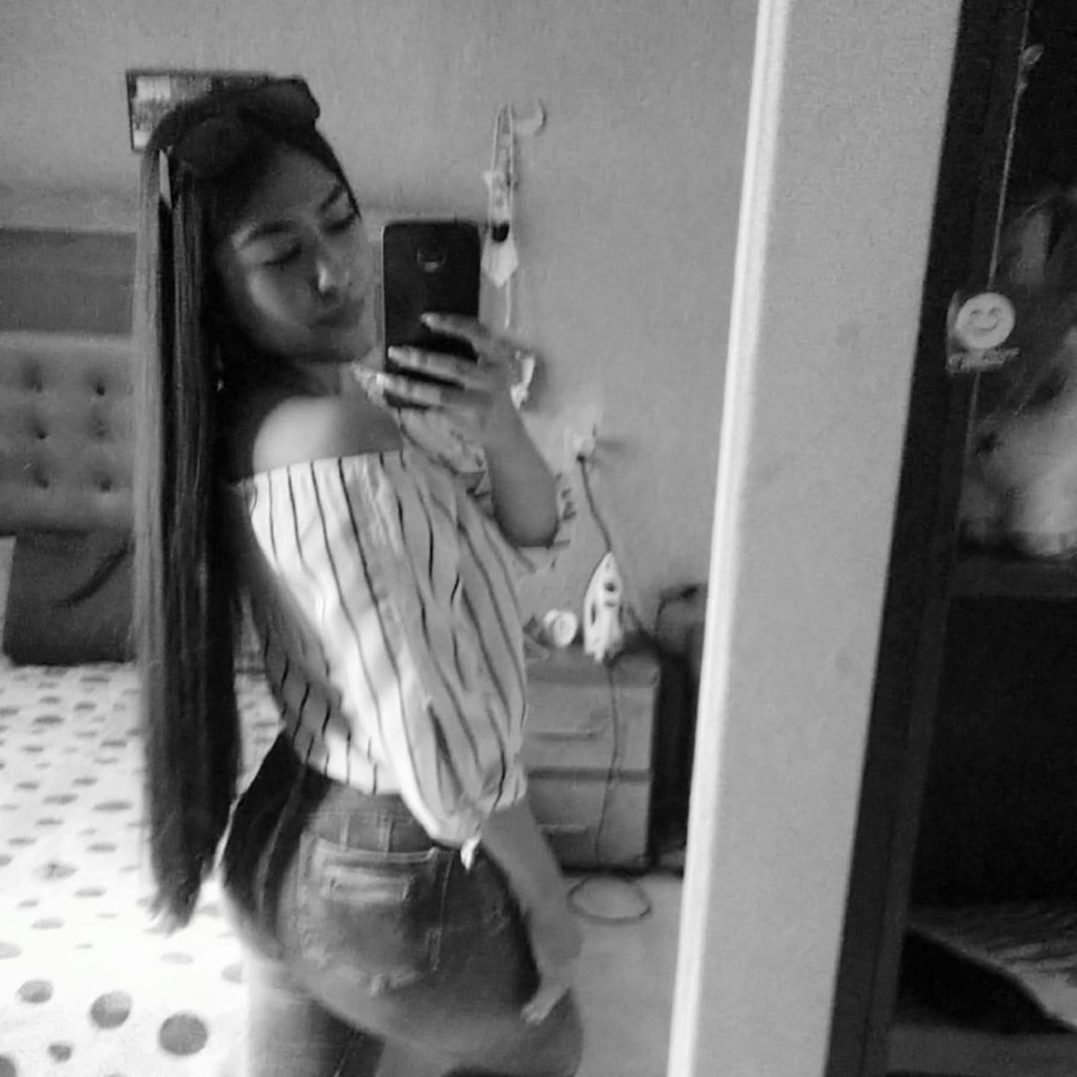 Mariellgy's tweet photo. 🫶🫶te gusta lo que ves? https://t.co/ndB7oCSsPy