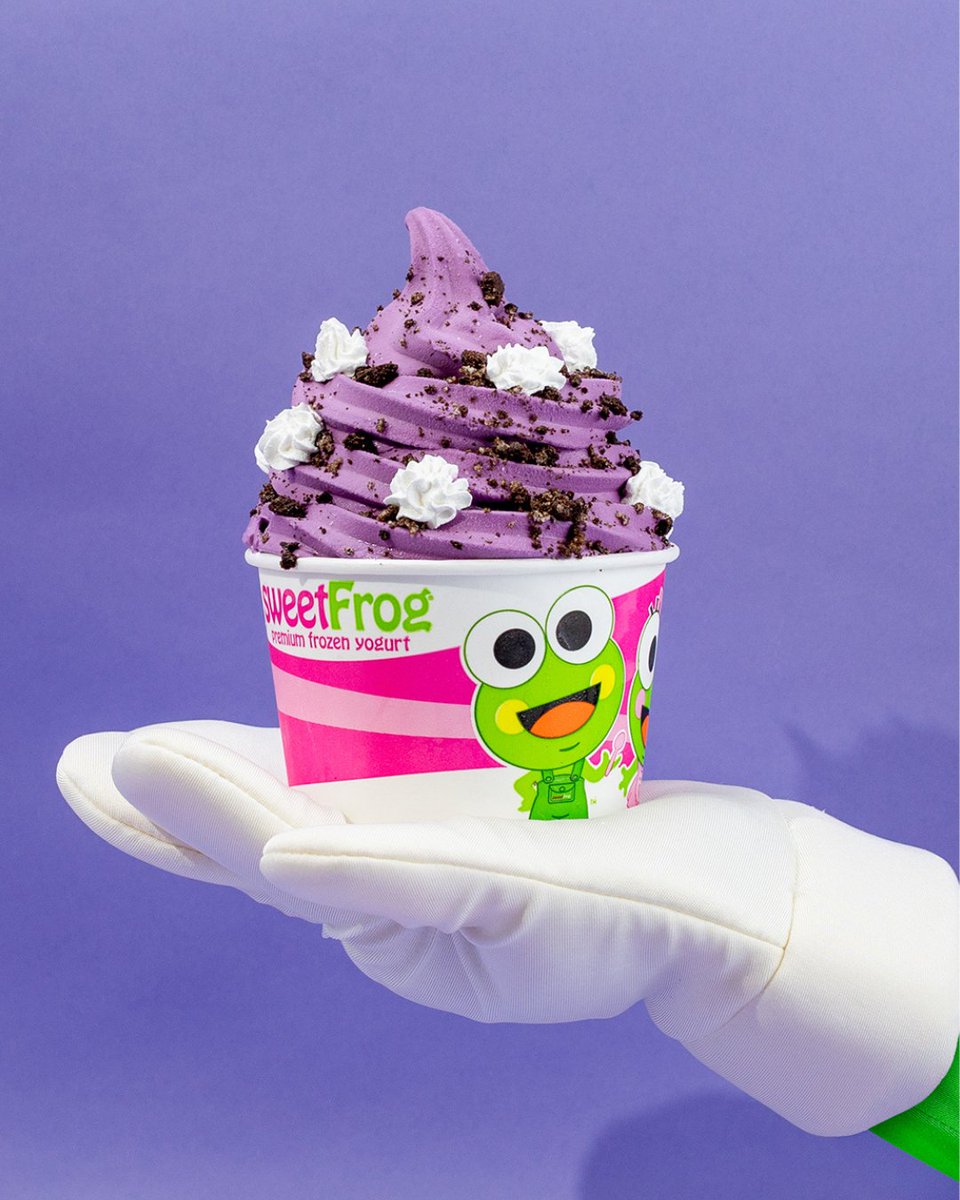 sweetFrog tweet picture