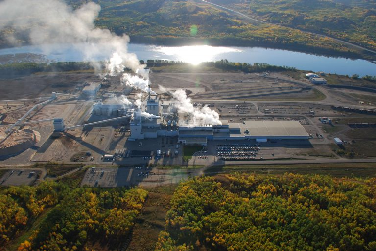 963sunfm's tweet photo. Peace River Pulp Mill receives $20M investment to help tackle tariffs https://t.co/QRjgv3IZJ5 via @My Grande Prairie Now #gpab #yqu #countygp #mdgreenview #yxj #ydq #fortstjohn #dawsoncreek https://t.co/k8zfv6YWkE