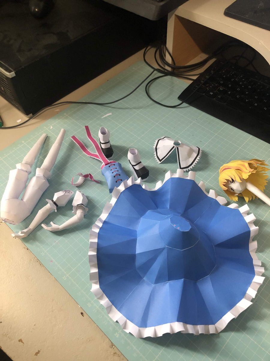 Slackmeisster1's tweet photo. alice papercraft rebuild https://t.co/bfXsEYYGGY