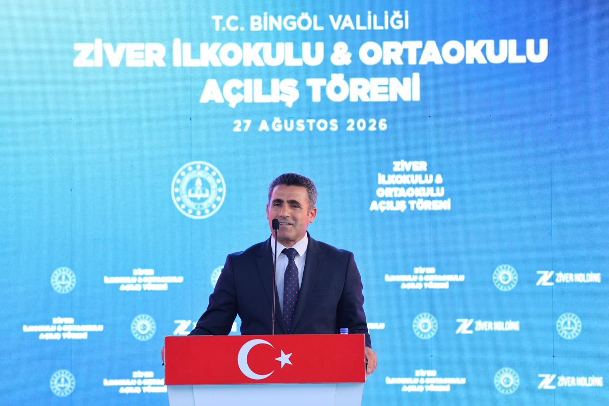 Erdalarikan12's tweet photo. 📍Güveçli Köyü

Cumhurbaşkanı Yardımcımız Sayın Dr. Cevdet Yılmaz’ın teşrifleriyle; hayırsever iş insanı Veysel Demirci tarafından Güveçli Köyü’nde inşa edilen 8 derslikli Ziver İlkokulu ve Ortaokulu’nun açılışını gerçekleştirdik.

Eğitime camiamıza sağladığı katkılardan dolayı Sn. Veysel Demirci’ye teşekkür ediyor, Çocuklarımızın daha güzel şartlarda eğitim göreceği, geleceğe umutla hazırlanacağı bu kıymetli eğitim yuvasının şehrimize ve eğitim camiamıza hayırlı olmasını diliyorum.

@_cevdetyilmaz @celikcahit @FeyziBerdibek1 @Korkutata_Zeki @numanhatipoglu @ejderacikkapi @erolkeles23 @mahmutnazirli @sahin_serifoglu @yilmaz_seven  @veyseldemirci06