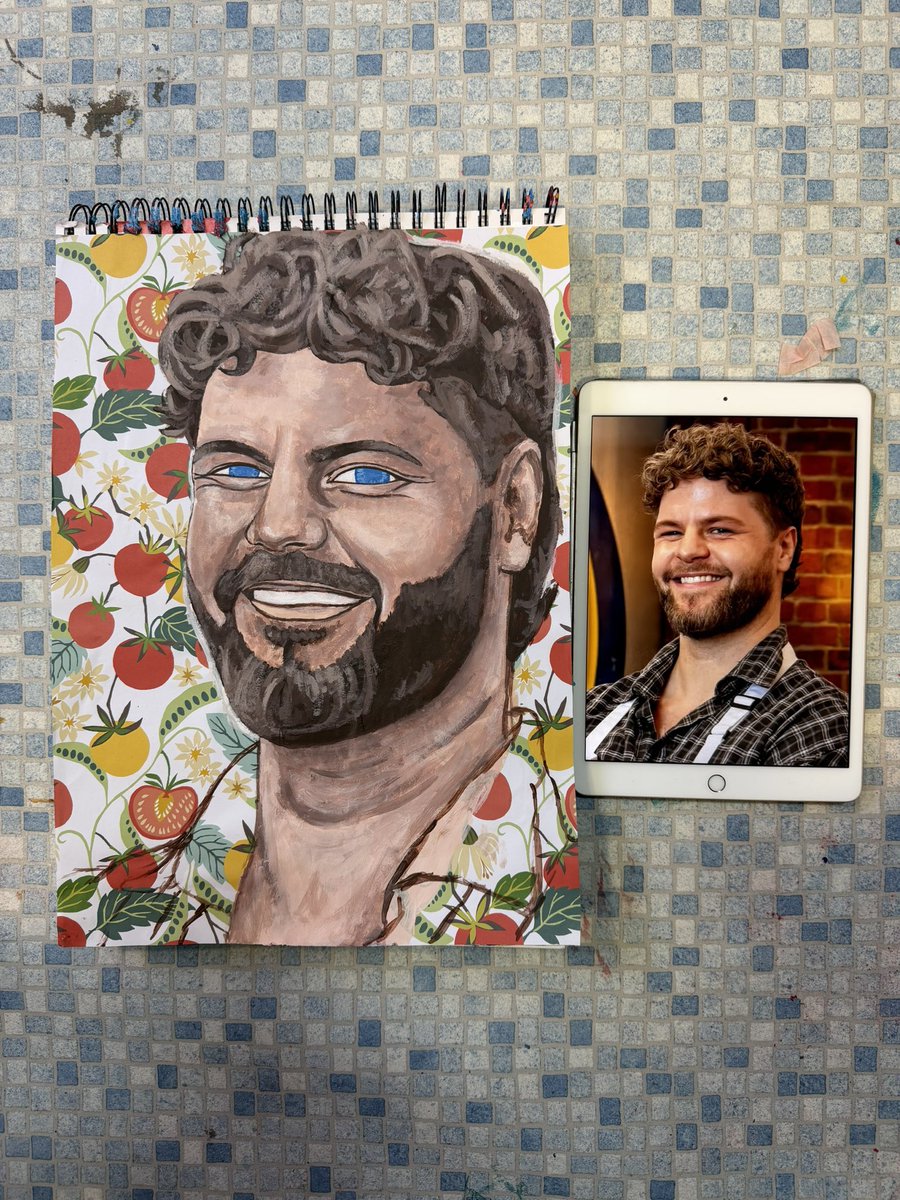 Bethan_Artist's tweet photo. My portrait study of @JayMcGuiness on Celebrity #MasterChef is coming along on this tomato themed pattern background in my sketchbook today 🎨🧔🏻♂️🍅
The study is a working in progress at the moment and I hope Jay will like the painting when it is done in my sketchbook 👍🏻👍🏻 https://t.co/FB1r47Mq52