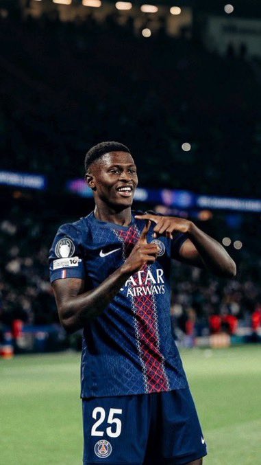 BajomoSamuel4's tweet photo. It’s time to finish this battle in the Champions league. Can wait

Lamine vs Mendes https://t.co/sZ0VGkea3I
