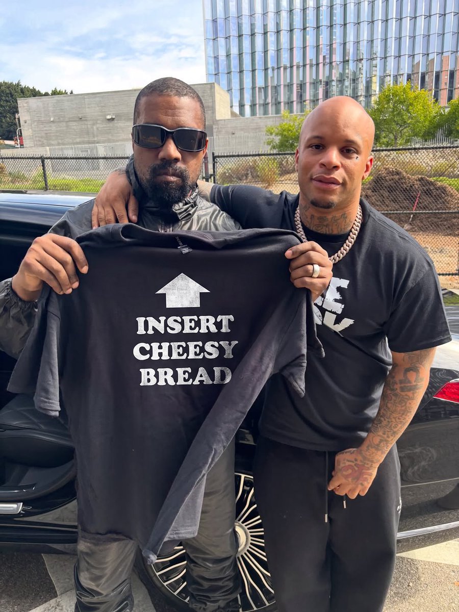 DailyNoud's tweet photo. Ye (Kanye West) posts and deletes a photo with a fan holding a shirt via IG: https://t.co/B0vQqL8jPK