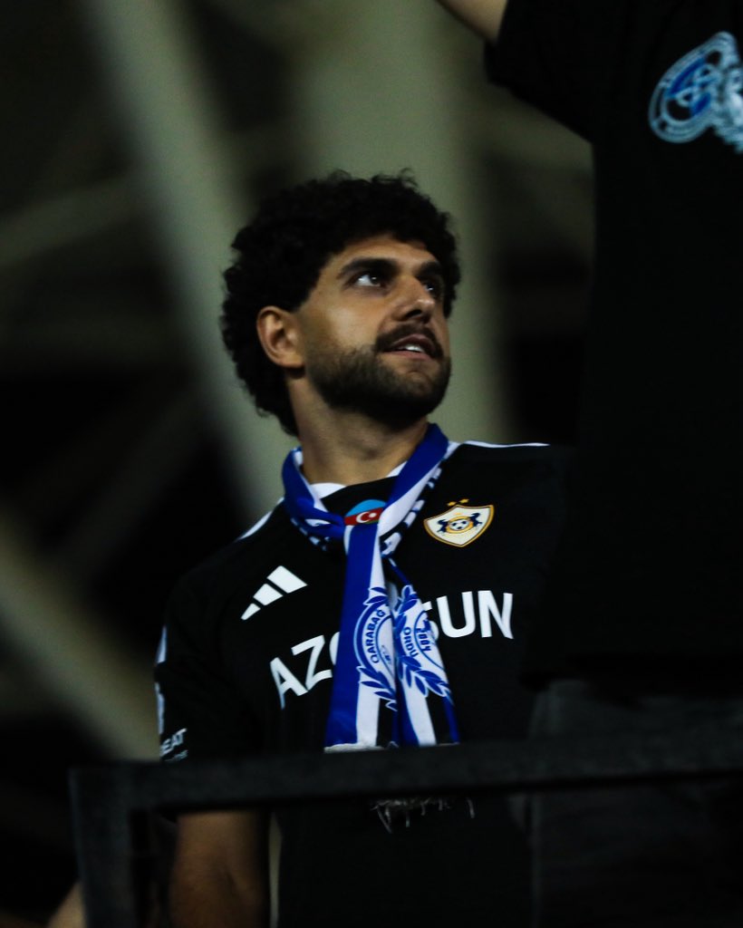 FKQarabagh's tweet photo. Yeni transferimiz Reda Xadra 🤩

#QarabağFK https://t.co/n7h0p349su