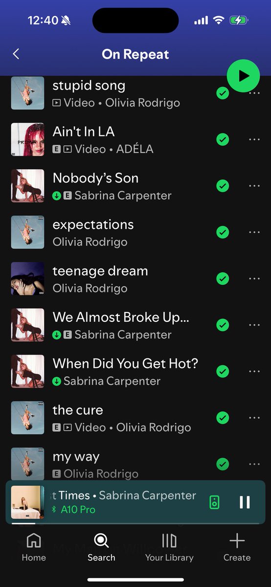 brinicarp's tweet photo. @iEVOLVE13 You’ll never guess my favorite artists https://t.co/5z9sT7mZVZ