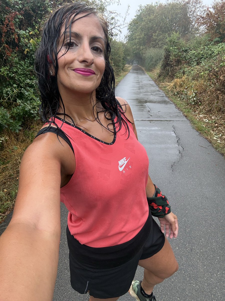 ravbillan's tweet photo. #runstreak day 3,094 🧡
Today’s run 🏃🏽‍♀️
4.06 miles ✅ https://t.co/EE0WtQ2Oul
