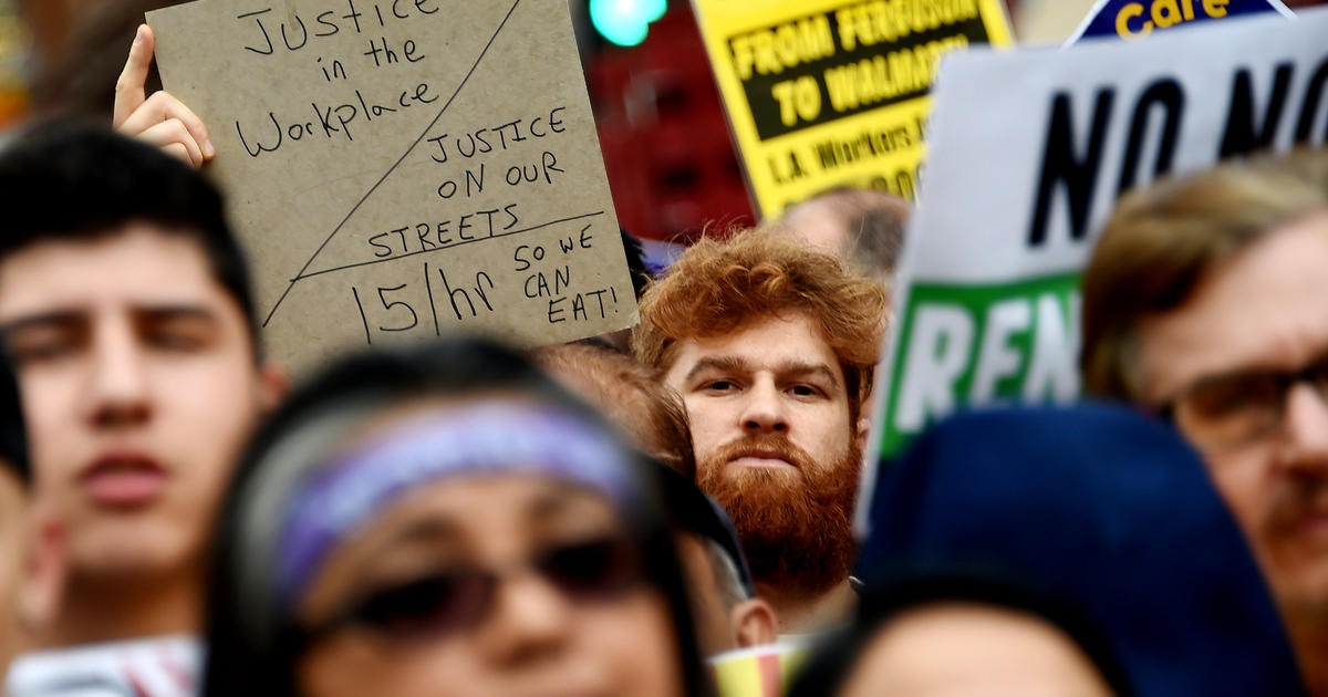 IoB_NewsHour's tweet photo. Today in the Business News Headlines:  Wall Street has a good day. Economists have missed by 90% the impact higher prices have had on low-wage families. "Cheapflation" is the cause. https://t.co/sChSjdOFJW https://t.co/Vu3ZWQftED