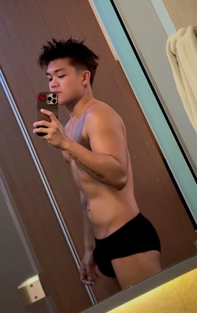 AntonPrimeX's tweet photo. Negative comments will always be blocked. Don’t follow me if you don’t like my content. I’m just lurking around.

https://t.co/7jOO3eHdC0 https://t.co/CK1HThQayZ