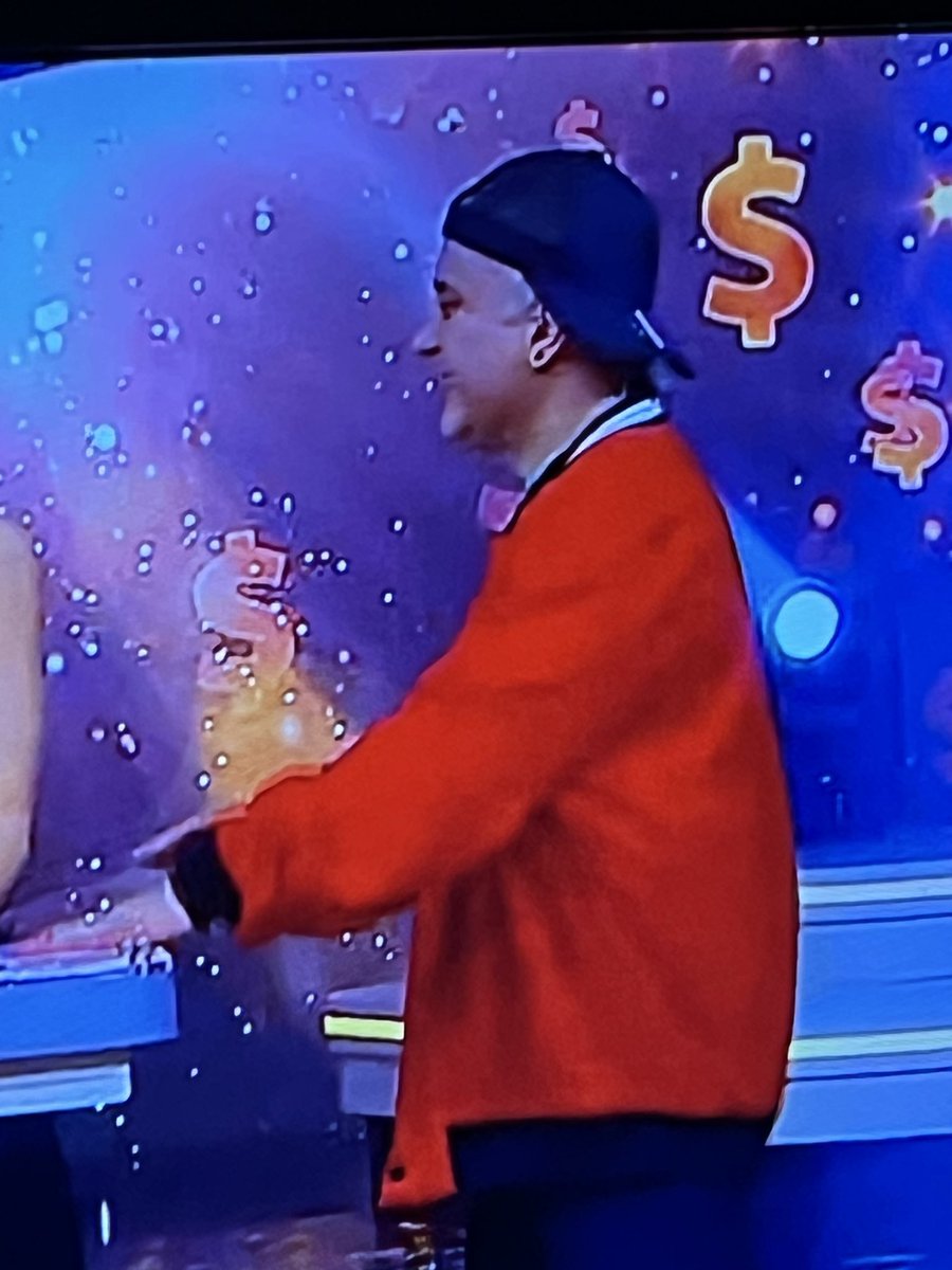 MariaA13394's tweet photo. @Mega Que tarados todos dicen OK. Se creen VENECOS estos Ignorantes. Da pena ver la TV Chilena   Que parecen con los gorros al revés UNas 💩💩💩💩💩💩💩💩💩💩 https://t.co/OgkgCRZtvA