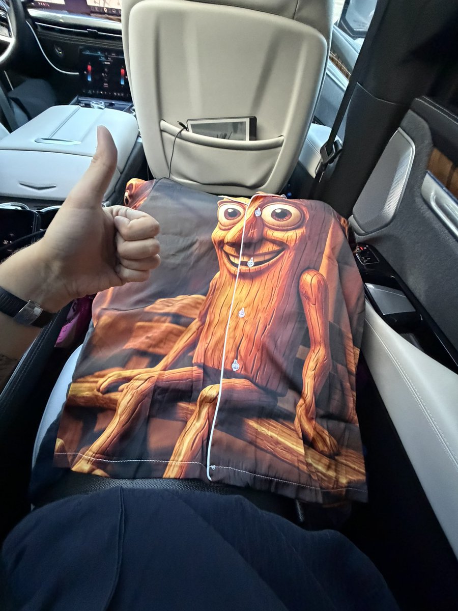 orangie's tweet photo. my pajamas came https://t.co/ziVE1TtXDk