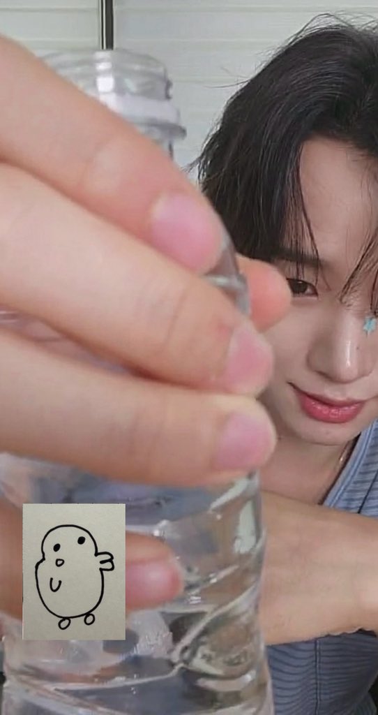 wily15wt's tweet photo. 물, 잘 마시겠습니다🚰☝🏻 https://t.co/nvfSVUEIwx