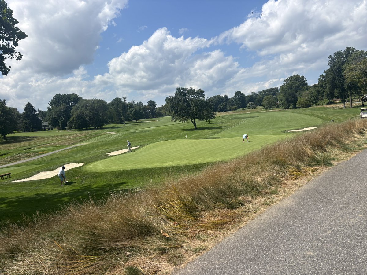 GCSAA_MidAtl's tweet photo. A great day with the @MidAtlGCSAA at Stewards of the Chesapeake!  Golf, education and fellowship came together to support the Chesapeake Bay Trust.  Thank you to @DBottamiller and the Green Spring Valley Hunt Club team for the first class hospitality!  #GCSAA #MAAGCS https://t.co/FDQxlyKthK