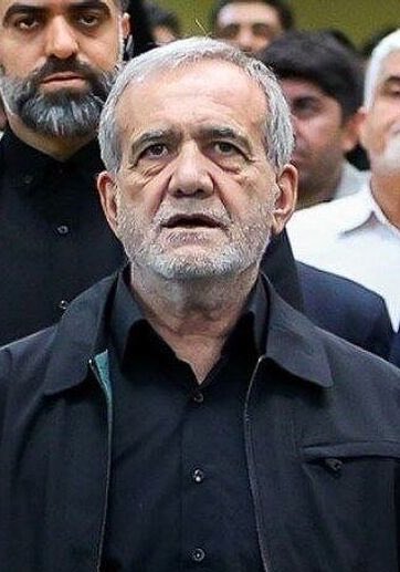 tasmime_kobra's tweet photo. یکی از یکی ترسو تر
یکی از یکی وطن فروش تر 
یکی از یکی شیاد تر
یکی از یکی خائن تر 
یکی از یکی بی غیرت تر 
یکی از یکی گوه تر! https://t.co/xCJJjjJDke