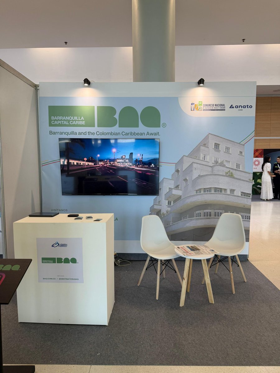 Camarabaq's tweet photo. 🌎✈️ Barranquilla es punto de encuentro de la industria turística nacional.

Desde la Cámara de Comercio de Barranquilla y nuestro Clúster Turismo de Eventos y Negocios participamos en el 30° Congreso Nacional de Agencias de Viajes y Turismo de @AnatoNacional que reúne en Puerta de Oro (@PuertadeOroBaq ) a empresarios y líderes del sector. 🤝

💡 Un espacio para conocer tendencias, fortalecer capacidades y seguir posicionando a Barranquilla y el Atlántico como un destino competitivo para el turismo de eventos y negocios.

💙 Seguimos articulando al sector para generar nuevas oportunidades y fortalecer la oferta turística de nuestro territorio.

@DavidMonteroBAQ