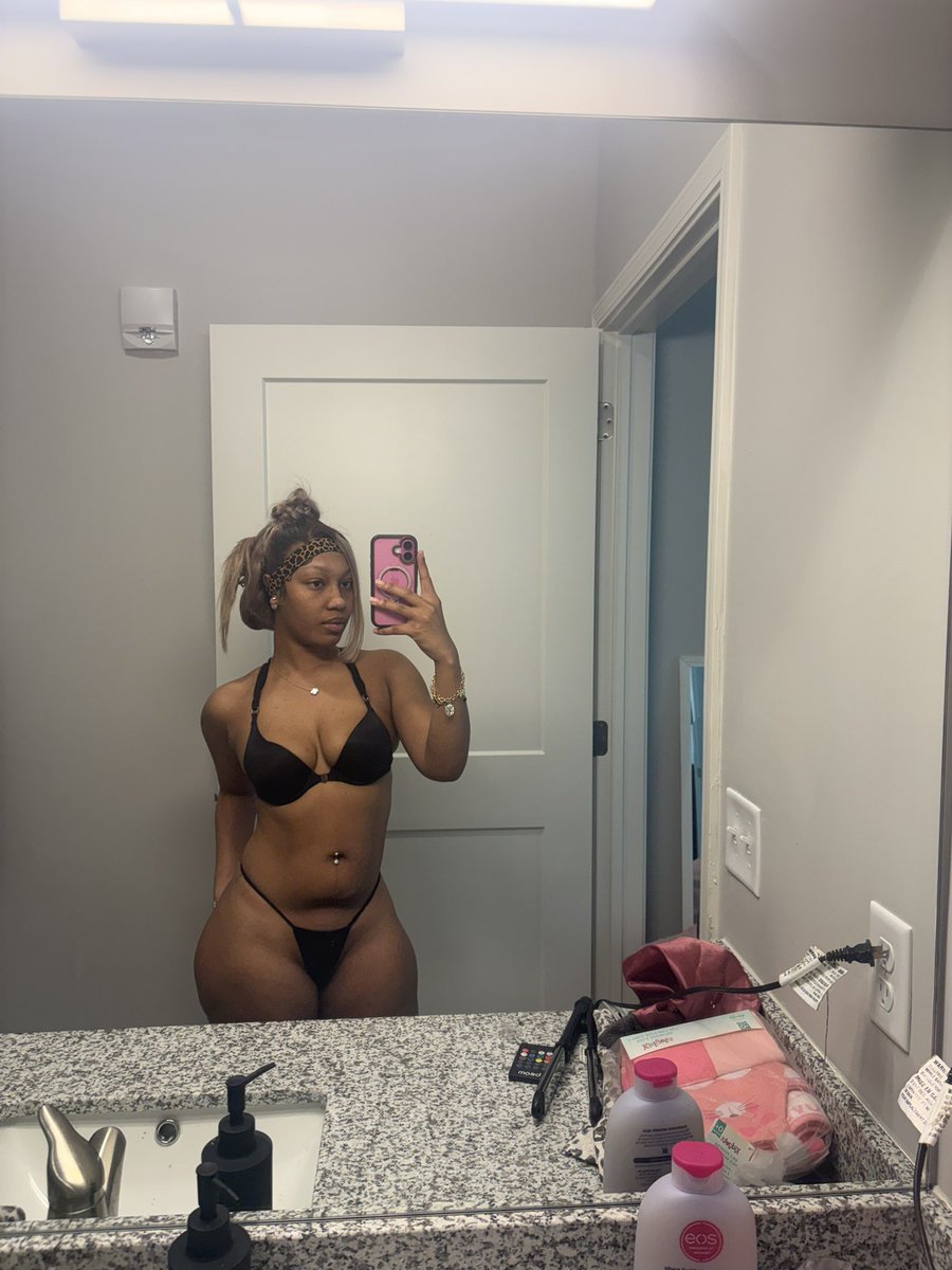 msnicole58's tweet photo. I'm available for a session FaceTime and dick ratings ,content 💦💦🍆

#904freaks #jacksonvillemeets #jaxfreaks #jacksonmeetup https://t.co/OU1Rqp3nSC