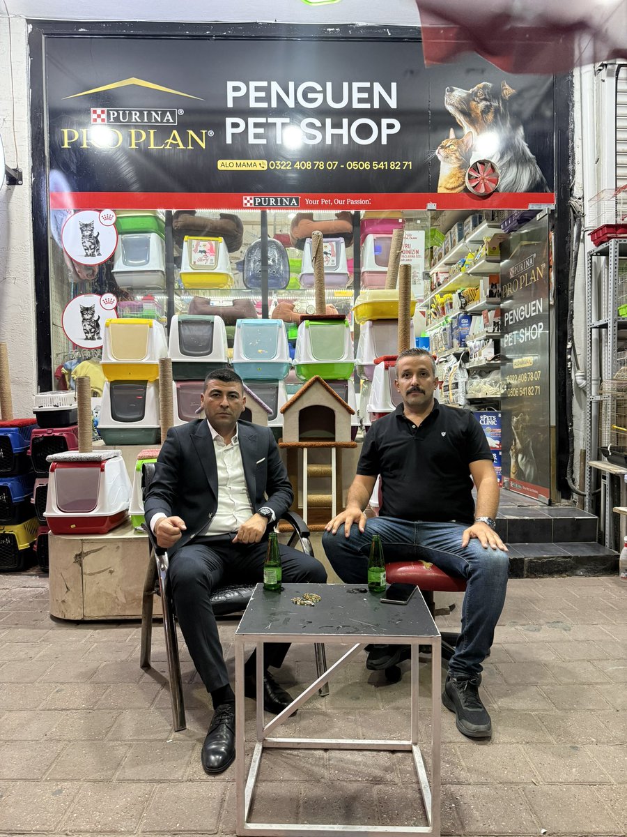 ertokmurat88's tweet photo. Ülkü ve dava arkadaşım, İlçe başkan yardımcım İlhan Coşkun’u sahibi olduğu Penguen Petshop’ta ziyaret ettim.Misafirperverliğinden dolayı teşekkür ediyorum.

#ÜlkücüÜlkücününÖzGardaşıdır https://t.co/NpgSb80TU8