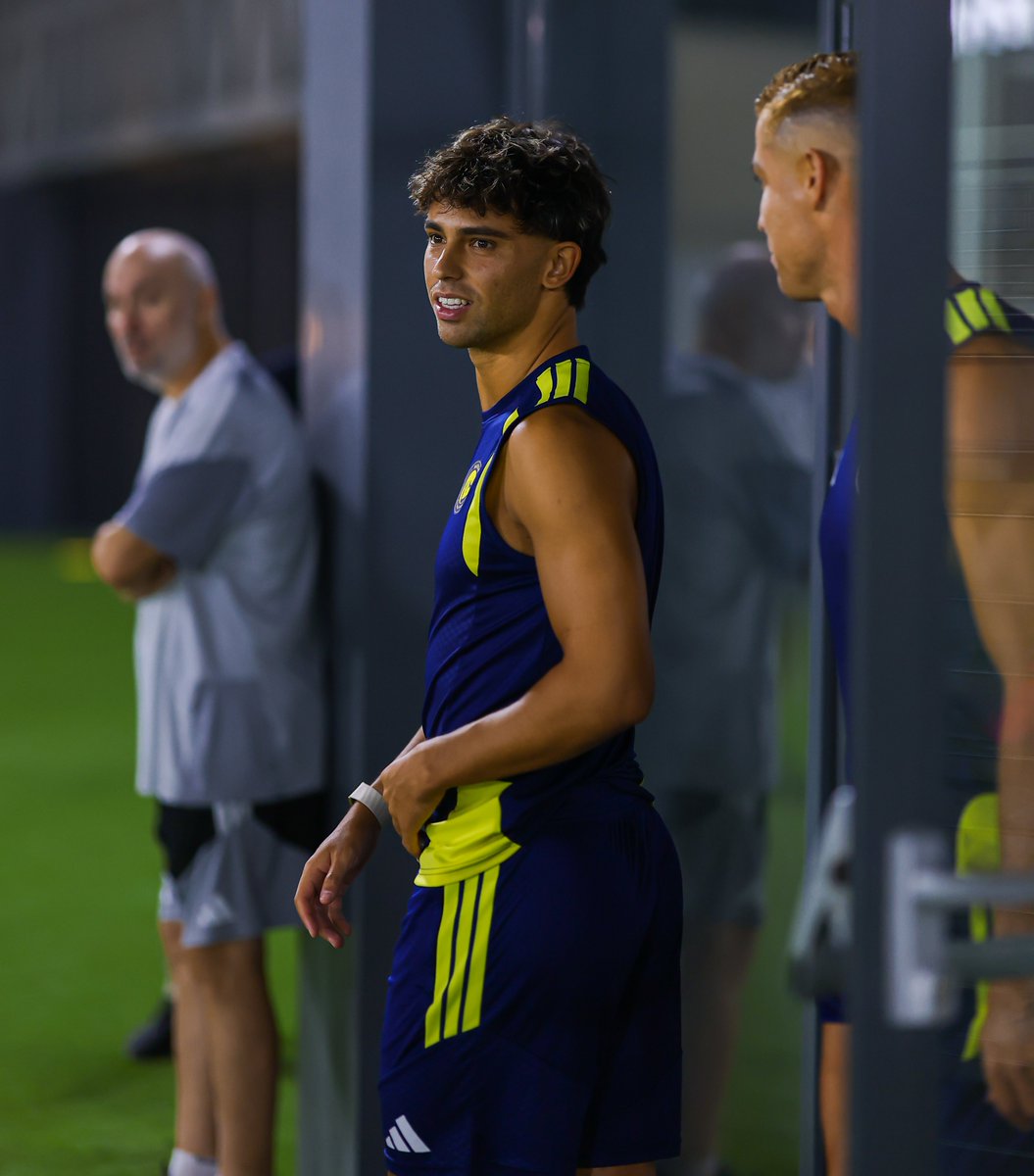 AlNassrFC's tweet photo. ختام الاستعداد لمبـاراة الغـد ⏳ https://t.co/NcVHL4iNFo
