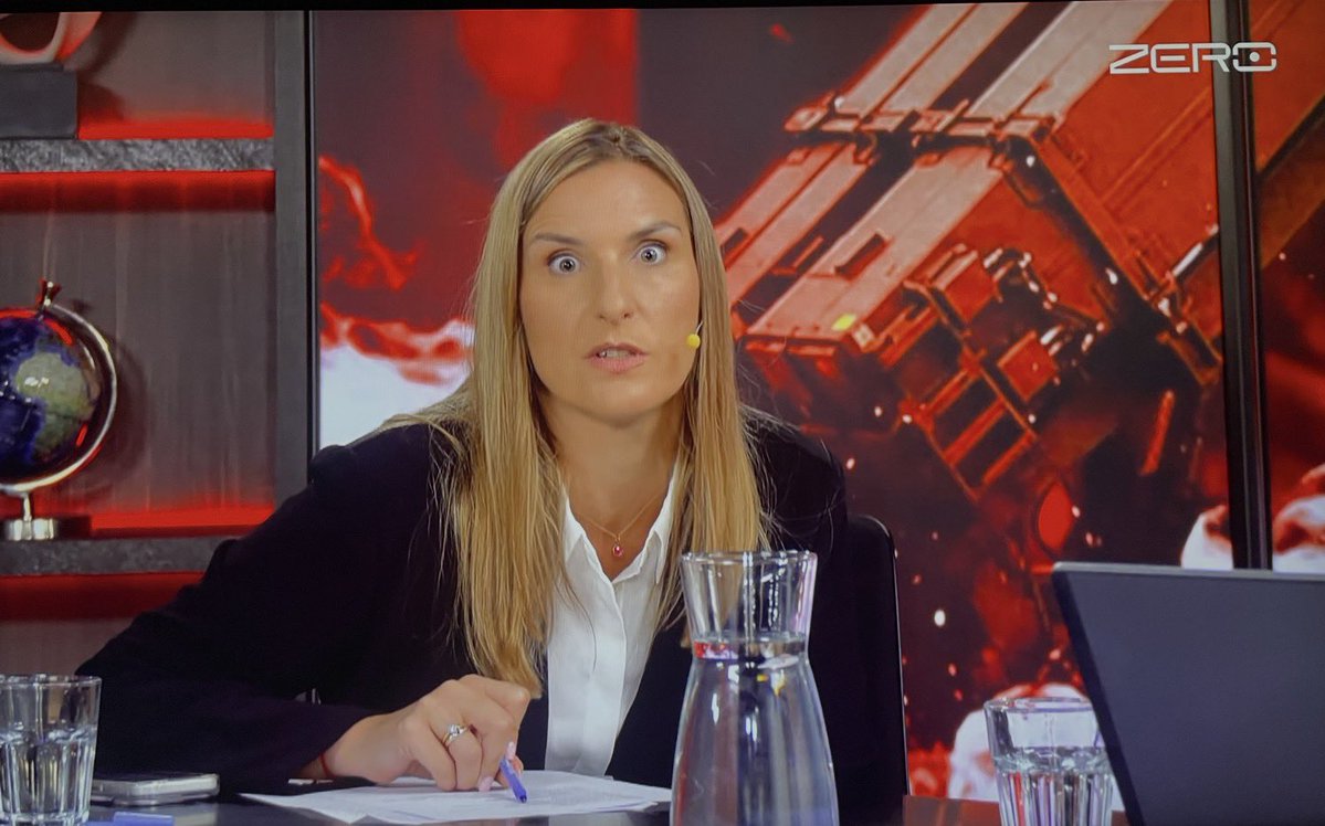 RobertKwit5's tweet photo. Oglądam debatę Dworczyk - Sobkowiak w Kanale Zero
Ta kobieta jest absolutnie niestrawna. Swoją indolencję ciągle próbuje przykrywać jakimiś pseudo sarkazmem opakowanym w dziwne  miny. 
Szacunek dla Dworczyka, że to wytrzymuje. https://t.co/ubFQ58PjvP