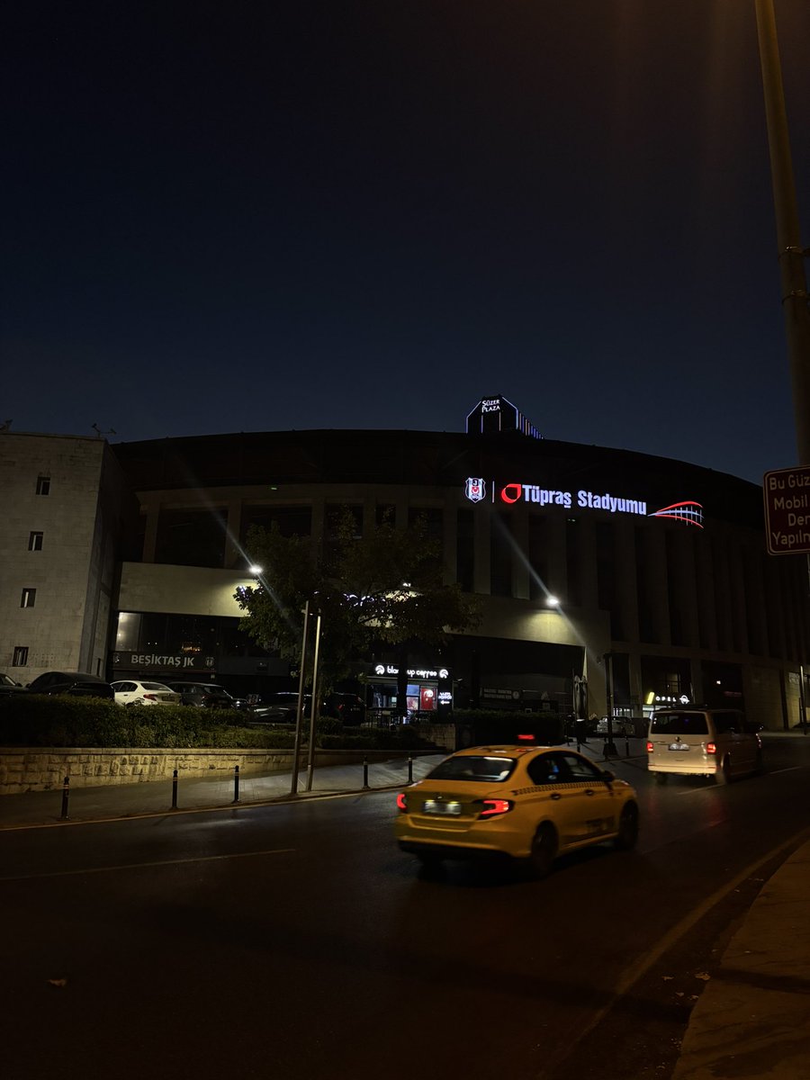 siyaha_devam's tweet photo. Kimse yoktu, bir tek sen vardın. Bir tek sana geldim ben de https://t.co/istnfsSnC0