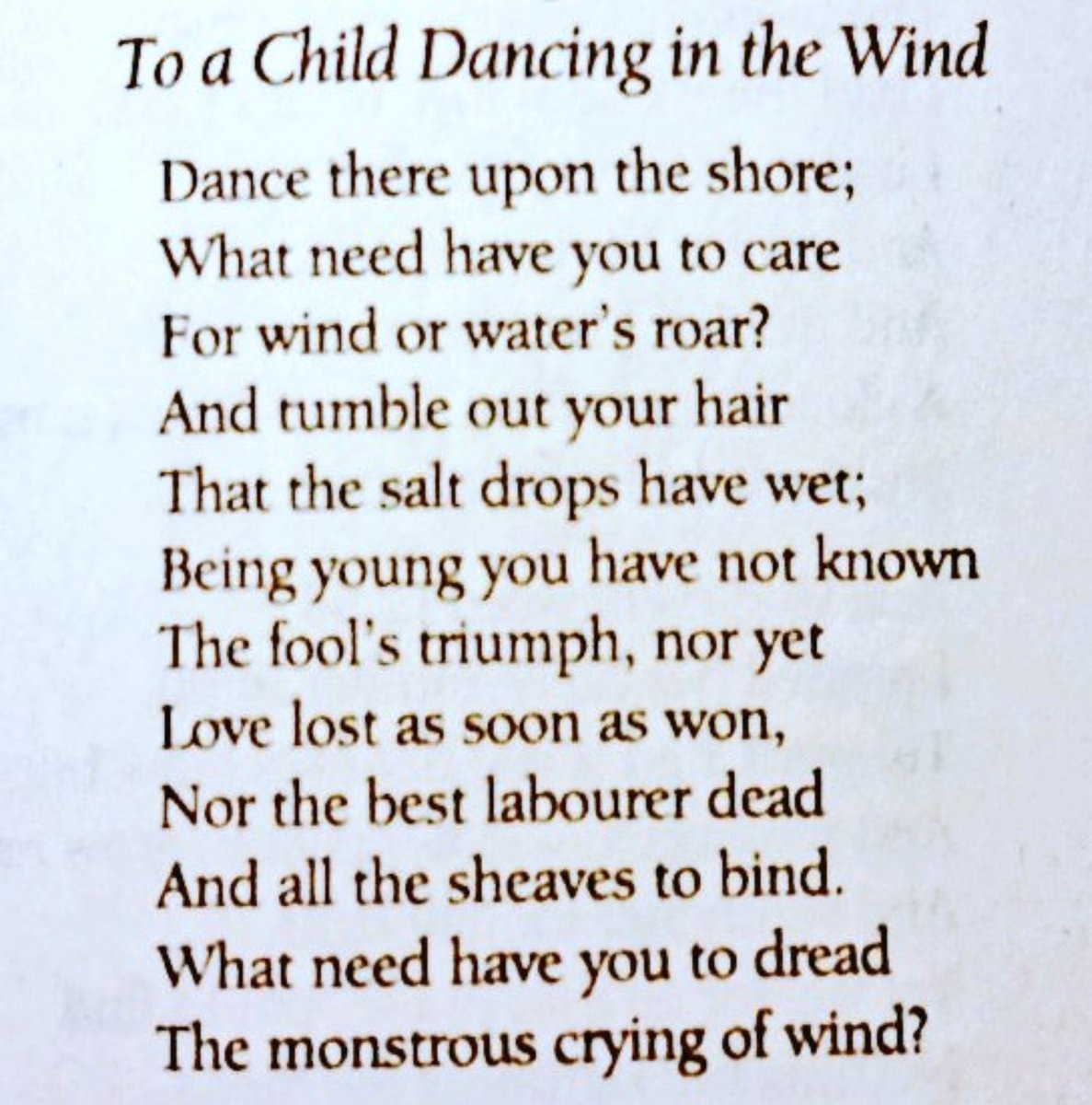 arealmofwonder's tweet photo. Rounding off the day with...

W.B. Yeats 🖎 https://t.co/impsDxRPbY