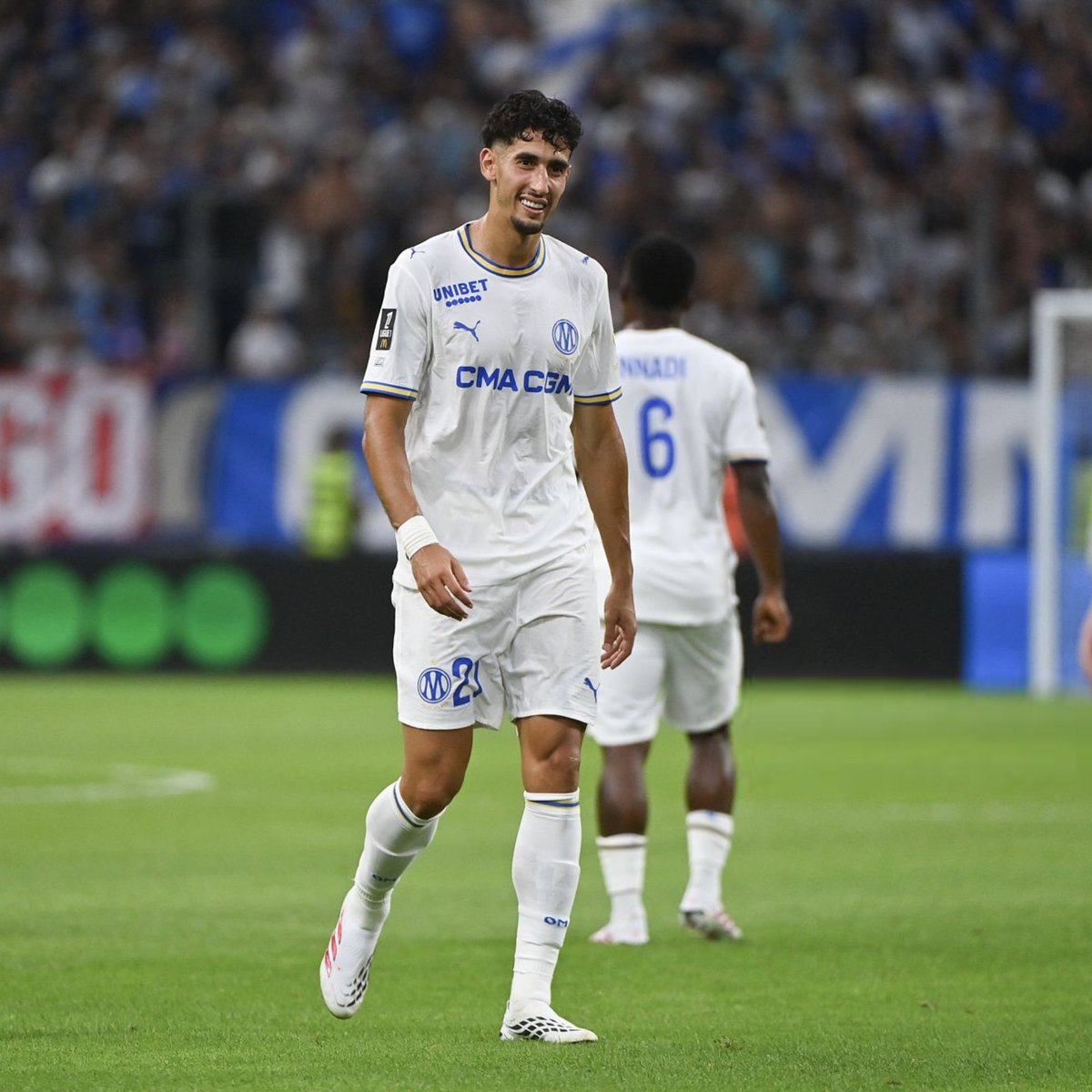ActuFoot_'s tweet photo. 🚨 NAYEF AGUERD 🇲🇦 ET AMINE HARIT 🇲🇦 ONT REPOUSSÉ DES OFFRES CONCRÈTES DU GOLFE ! ❌

Le défenseur de l’OM a notamment refusé un gros contrat d’un club saoudien. 🤑

🗞️ @LaMinuteOM_ https://t.co/0c8lMBTWdu