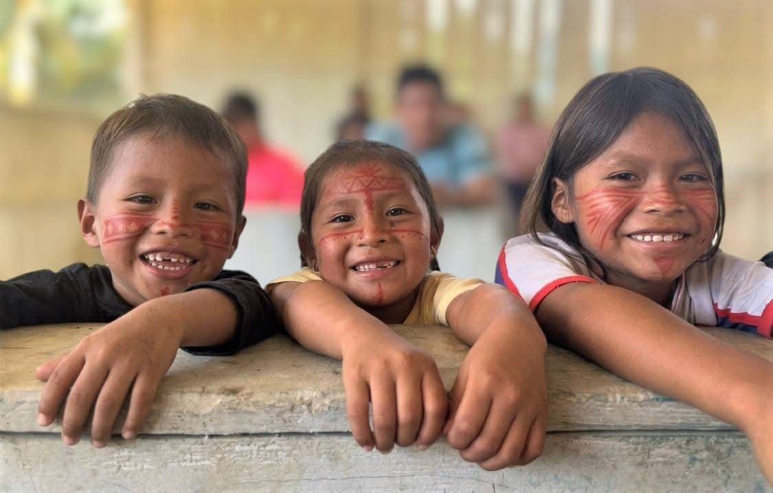 EducacionZ3_Ec's tweet photo. [PASTAZA] Llegamos hasta la comunidad Kasuentsa en Montalvo, para identificar sus principales requerimientos y recopilar información que contribuya a impulsar acciones oportunas. 

📚🌿 La educación está presente en cada rincón de la Amazonía. https://t.co/8YgbNnZCEn