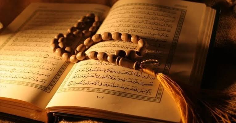 ak_ervaa's tweet photo. Allah'ım geçmişimi bağışla geleceğimi hayırlı ve bereketli eyle
Hayırlı cumalar.🤲🏼🤲🏽🌹 https://t.co/ohnMDUiave
