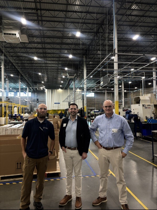 PascoEDC's tweet photo. Last week Matt Swanson, President/CEO of @SelectFLA, joined us for a tour of Pasco County, including visiting some local companies and the SMARTstart West Pasco Entrepreneur Center co-located at @AMskillsFL to learn more about entrepreneurship and manufacturing programs in Pasco County! #PascoProud #PascoBizConnect