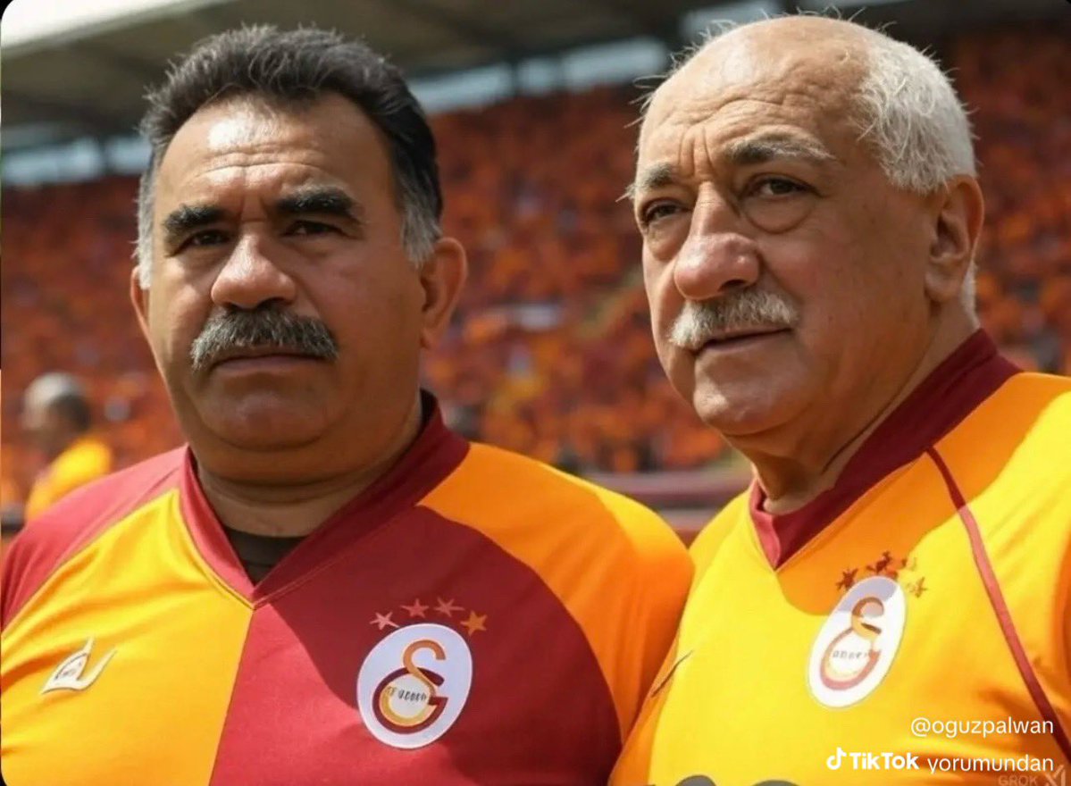 Burhan39Eren's tweet photo. @GalatasaraySK @ChampionsLeague paris saint-germain gese eşleşmesi iki Fransız kulüp https://t.co/8ecFrrUjVw