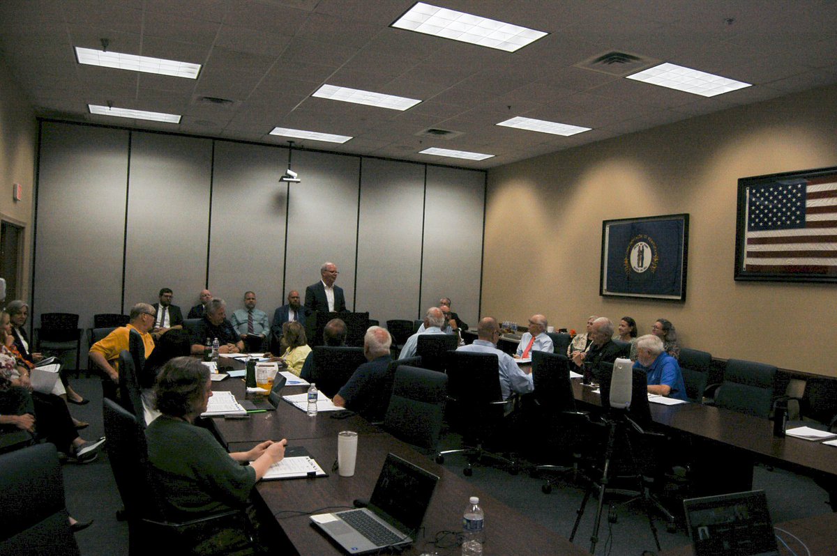 kipda's tweet photo. KIPDA would like to thank @brettguthrie for speaking at today's Board of Directors meeting. Congressman Guthrie spoke about a myriad of topics, including transportation safety and data centers. https://t.co/zjhH8N3Qyy