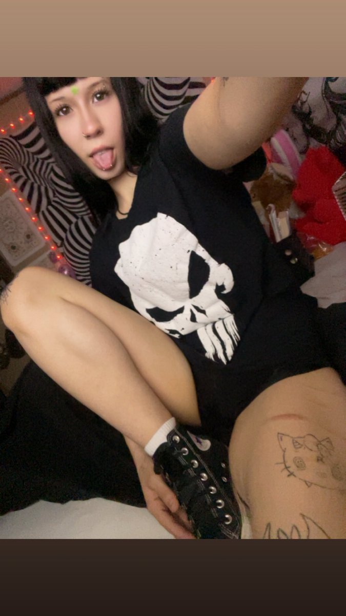 urmomsplug's tweet photo. hai ;p … 
#nsfw #alternative #content #piercings #tattoos #sugarbaby https://t.co/Gbivpn3izf