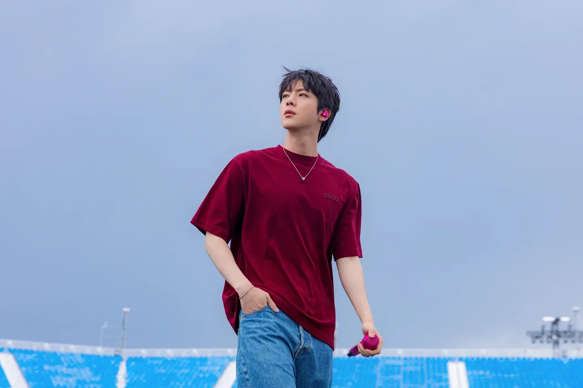 hourjinnie's tweet photo. 260827 JIN ON INSTAGRAM  📸 

#방탄소년단진 #진 #BTSJIN #JIN https://t.co/8Jesxdn48H