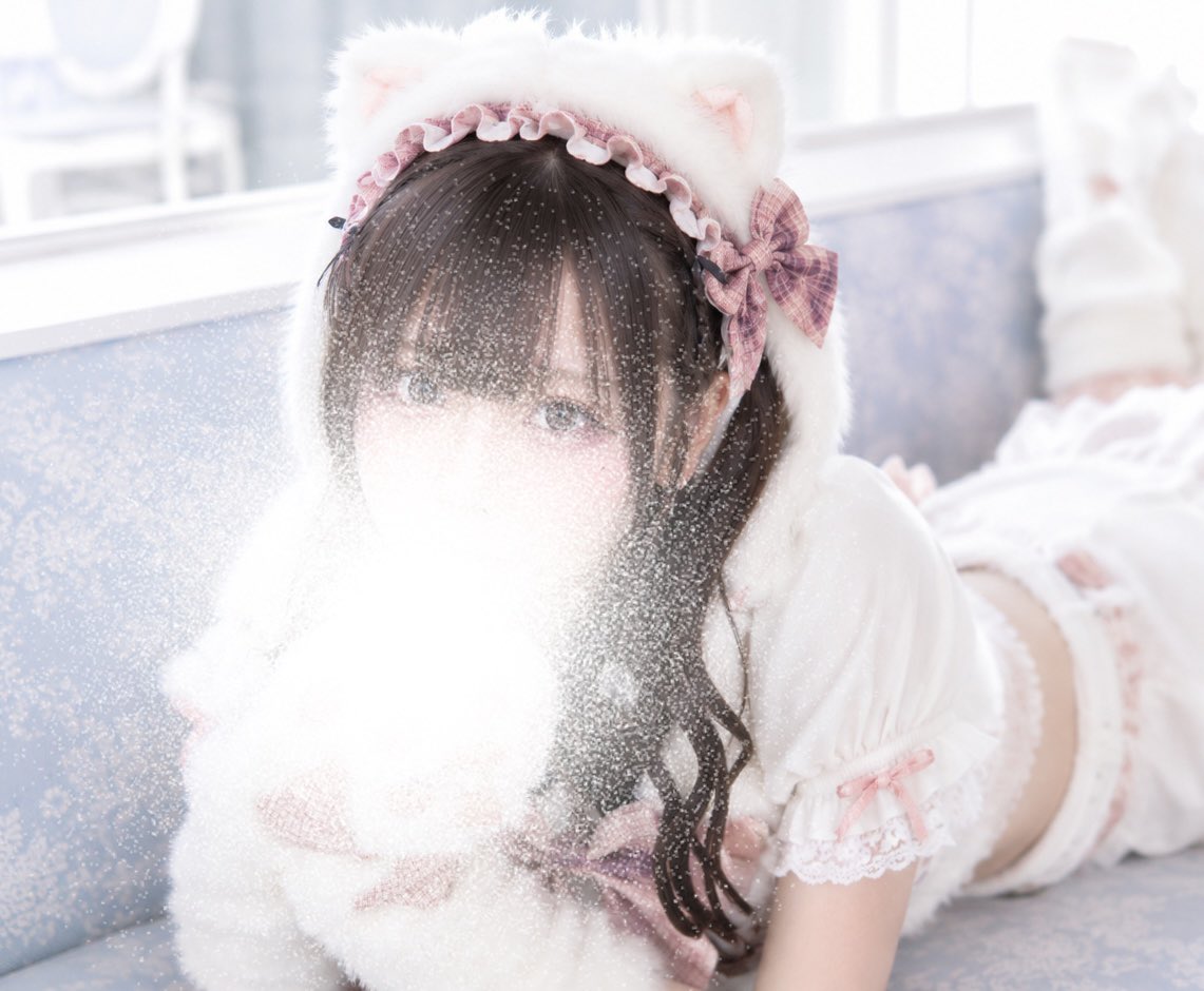 amane_yzrh's tweet photo. 今日もありがとうございました(¨)♡

会いに来てくれてうれしかった〜🫶🏻🤍
たくさん癒せてたらいいな💭

金曜日はおやすみなので、
次回は土曜日出勤です🎀

また土曜日に会おうねっ♡ https://t.co/SyYoyIMqyF