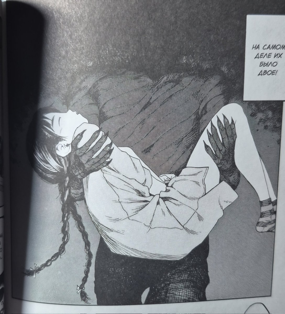 nnirokid's tweet photo. Since it's Ajin manga in my feed in rereading it for the eighth time as I do every summer since I started to collect it and only now I noticed that Sato's creature has 6 fingers
And now I'm thinking why cause creatures' appearance is based on personality https://t.co/OoeoPzfnCr