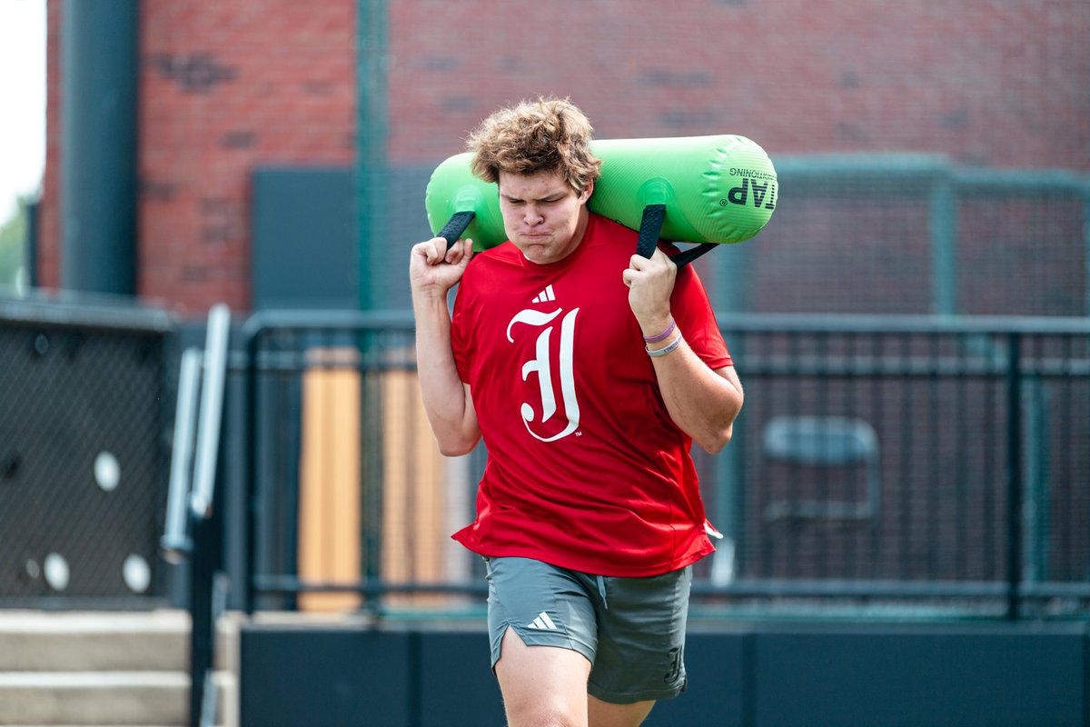 JaxStateBB's tweet photo. Hitting the ground running 🏃

#StayCocky🐔 | #FearTheBeak👌 https://t.co/S8byiL5CYZ