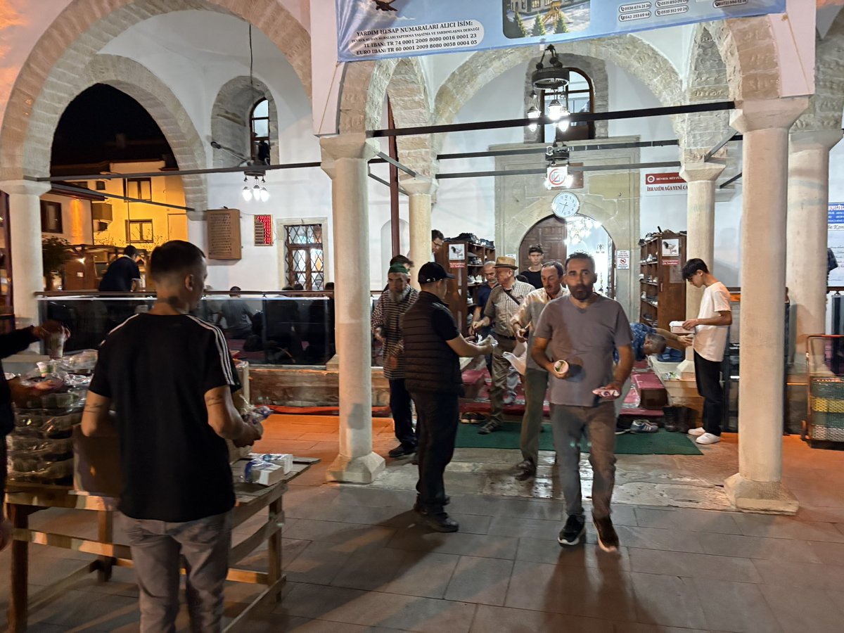 devrekocak's tweet photo. 2. Bölge Başkanımız
EMRE KARATAŞ’IN ANNESİ HATİCE KARATAŞIN
SENE-I DEVRİYESİ SEBEBİYLE KURAN-ı KERİM TİLAVETİ VE İKRAMLARDA BULUNDUK.
VEFATININ SENE-İ DEVRİYESİ MÜNASEBETİYLE 
AİLESİNE, YAKINLARINA VE SEVENLERİNE SABIR VE BAŞSAĞLIĞI DİLERİZ.
RUHU ŞÂD, MEKÂNI CENNET OLSUN. https://t.co/TLyRipGUIV