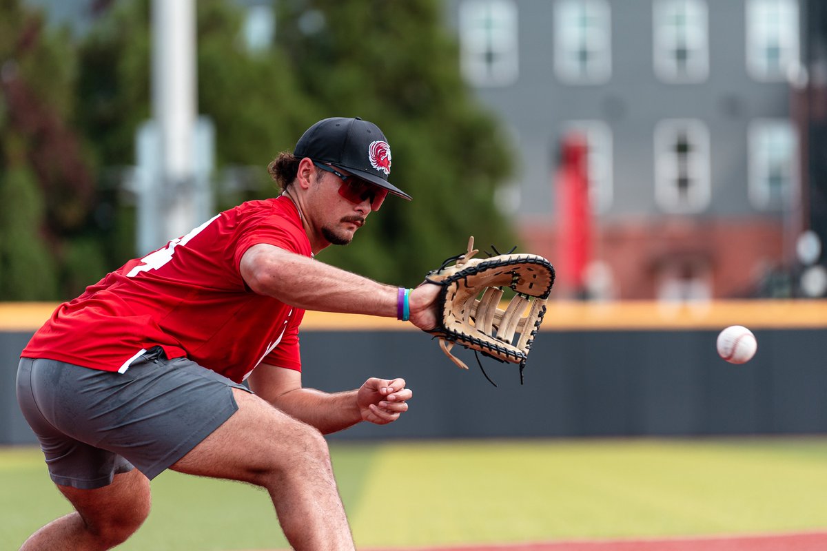 JaxStateBB's tweet photo. Hitting the ground running 🏃

#StayCocky🐔 | #FearTheBeak👌 https://t.co/S8byiL5CYZ