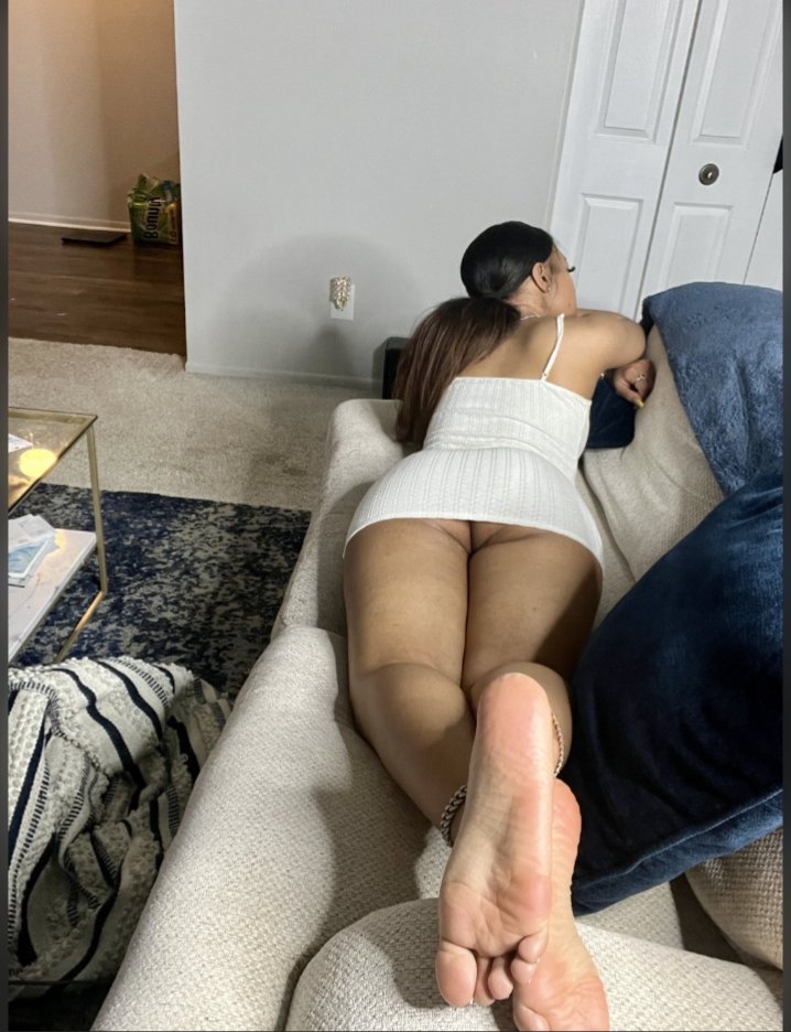 Jaydamzmu's tweet photo. What will you do to me in this position? 💦💞 https://t.co/2fOIKJyvp6