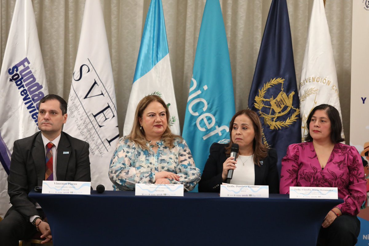 mingobguate's tweet photo. La apertura fue presidida por la viceministra de Prevención, Mayda de León; la directora de #SVET Danissa Ramírez; el representante de #Unicef @enzoplacco; la directora de @Sobrevivientes1, Claudia Hernández; el director de #UPCV, Alberto Luján y el #SGPD, Pablo Ismalej. https://t.co/Xzvt0hDKb7
