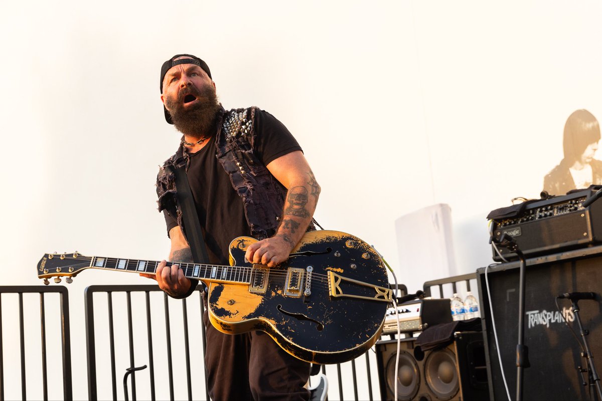 RamonesOfficial's tweet photo. This weekend, @timtimebomb #billiejoearmstrong, @travisbarker and #cjramone debut as the Cretin Family at The Ramones 50th Anniversary Tribute in Hollywood. https://t.co/SZvJ7vpyUC