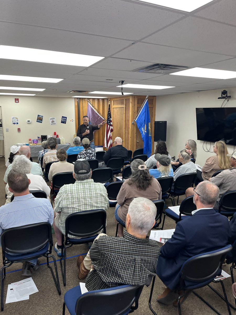 RepBrecheen's tweet photo. Grateful for the turnout at our Coalgate town hall! https://t.co/Q6bjraFJGY
