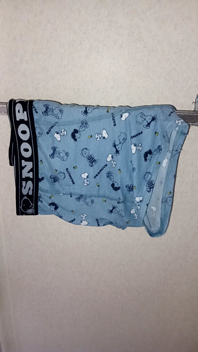 7gmceu's tweet photo. 母上さま、
あのー、洗ってくれた僕のパンツ、ここ(風呂場のてすり)に干すのはやてめください😢
洗ってくれるのは嬉しいけど… https://t.co/VVQlK73NT7
