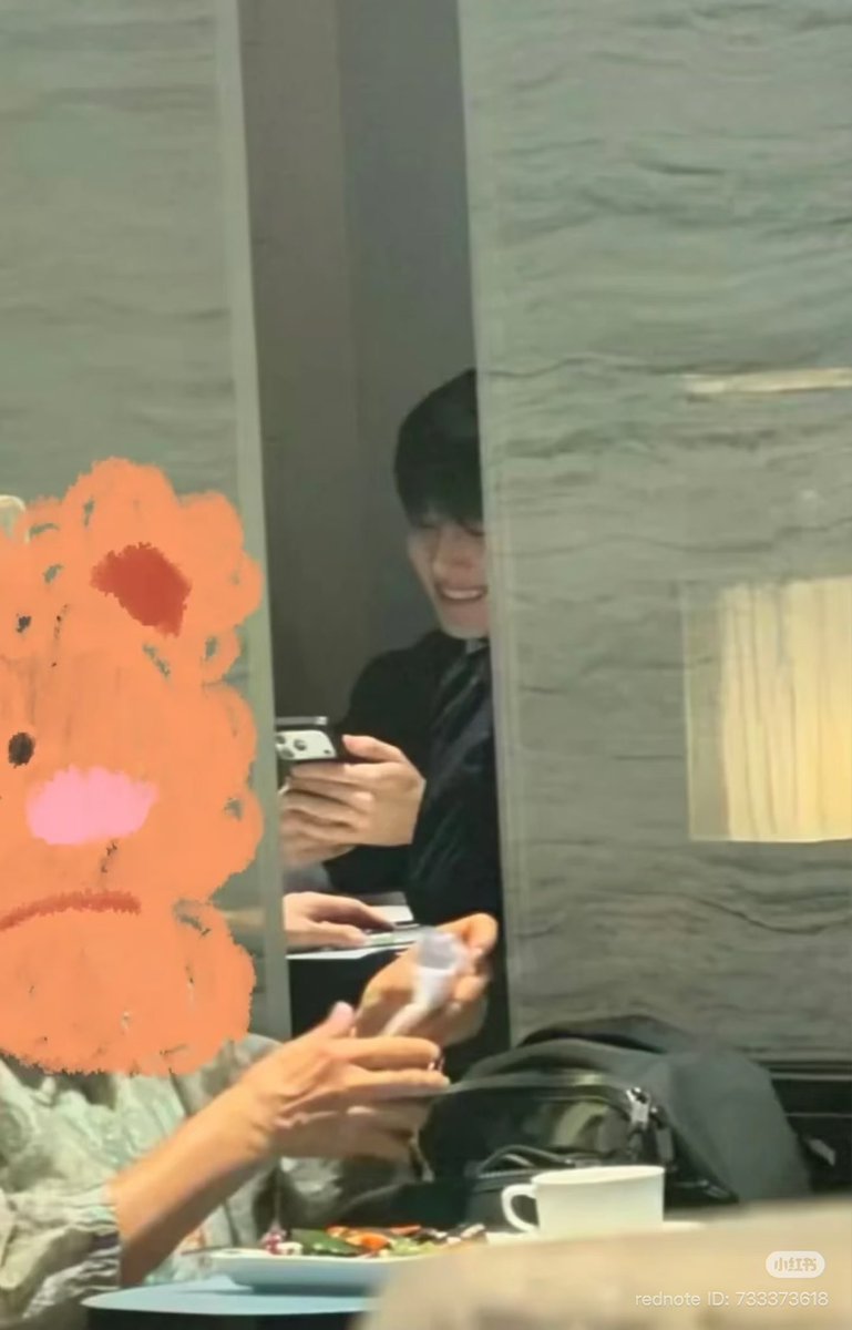 NicePha0719's tweet photo. 오늘은 꼭꼭 숨었네  잘했다 
꽁냥거리는거 못봐서 서운하네 
그래도 잘했다😳 https://t.co/nxi2nOTyJ1