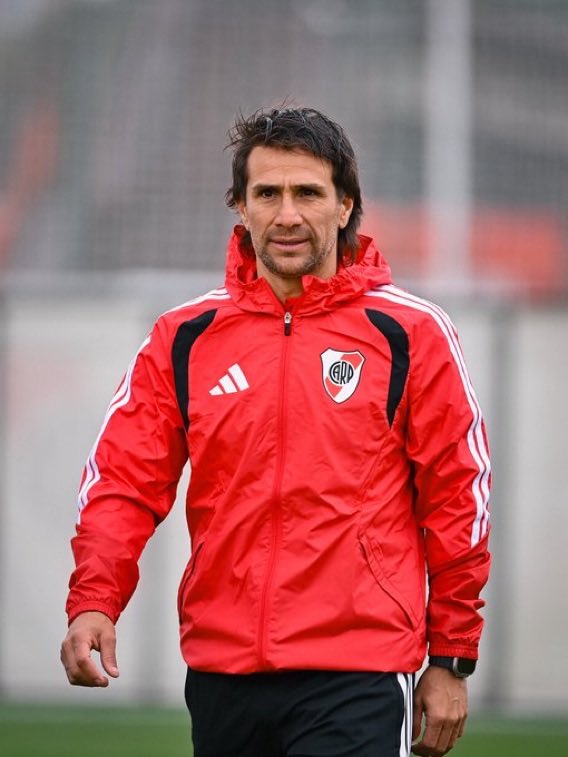 MedioRiver's tweet photo. Leo Ponzio es su primer entrenamiento cómo Director Técnico. https://t.co/rBxcUeVziI